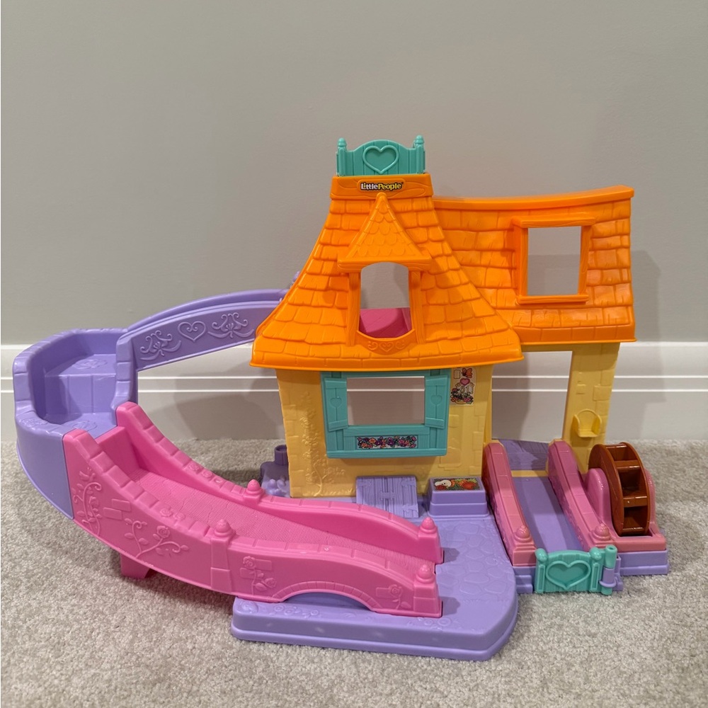 Fisher Price Belle’s Klip Klop Cottage